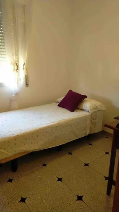 Precioso Piso De 3 Dormitorios, Cocina Y 1 Bano Cómpeta Španělsko